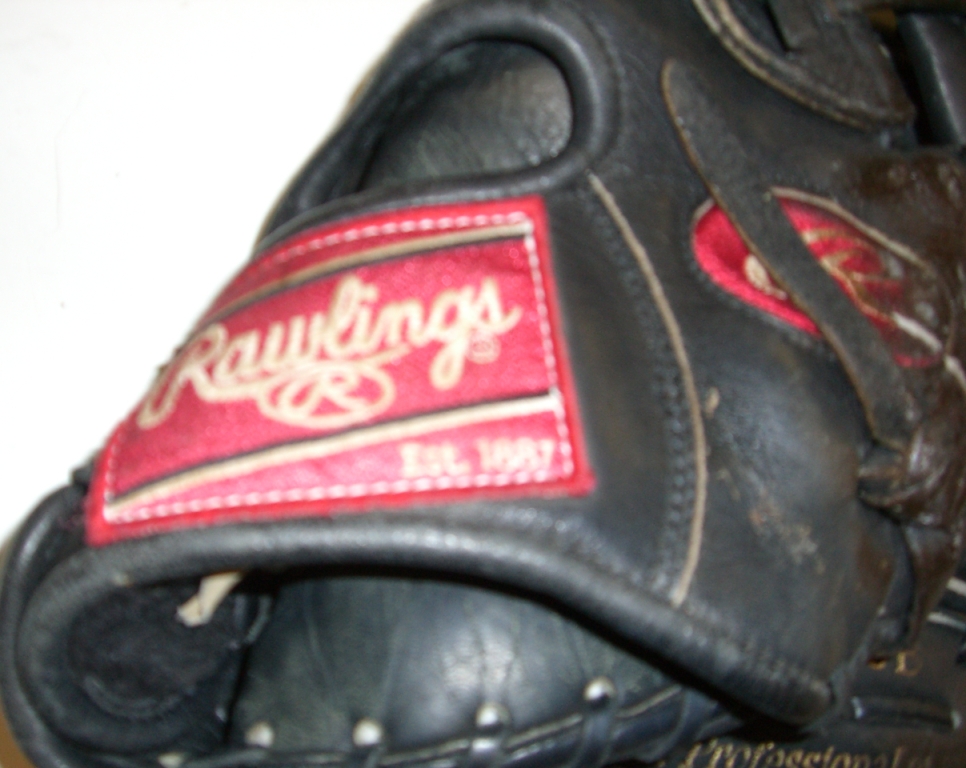 Name:  Glove (1).JPG
Views: 304
Size:  449.7 KB