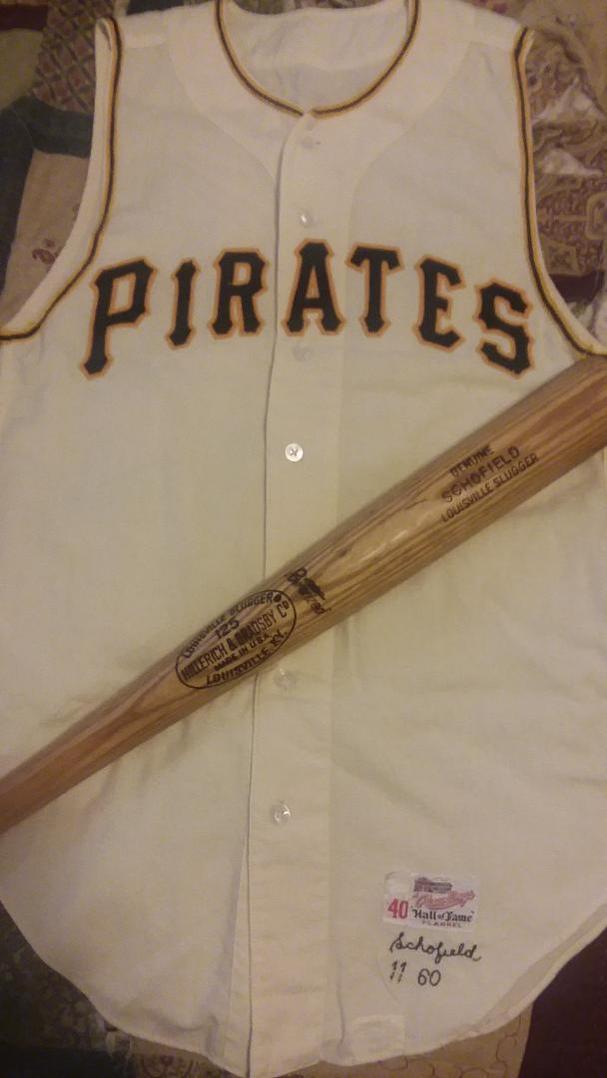 Name:  Dick Schofield Pirates 1960 D145 bat and jersey front view 1960 Game Used Pittsburgh Pirates  Ho.jpg
Views: 957
Size:  48.6 KB
